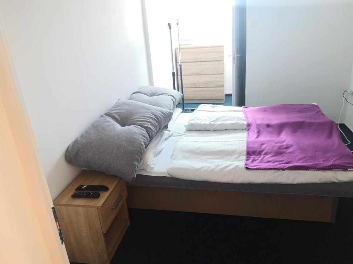 Thomas Panzio Bed & Breakfast Balatonfured Exterior photo