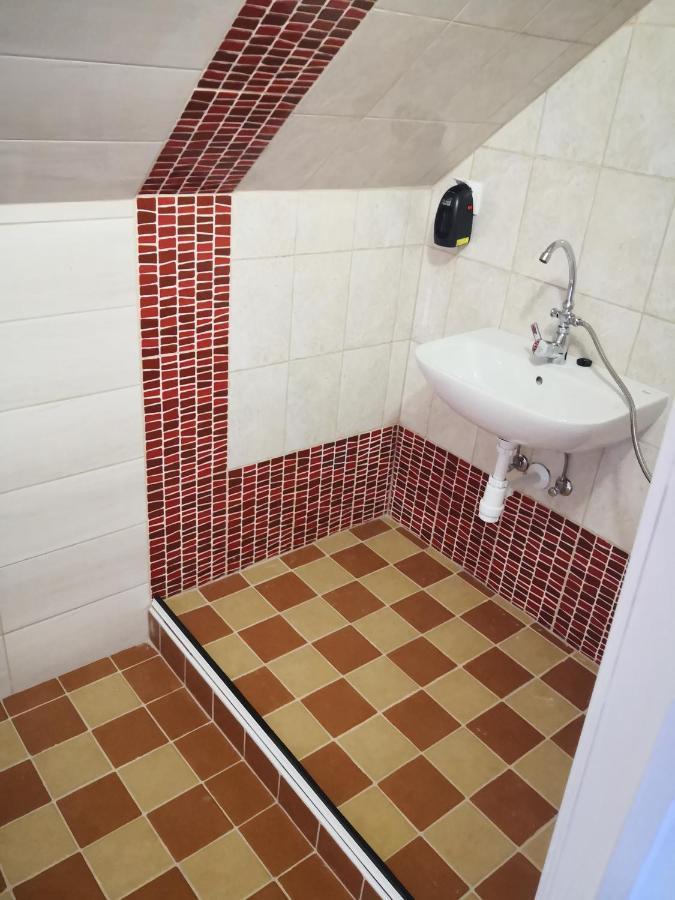 Thomas Panzio Bed & Breakfast Balatonfured Exterior photo
